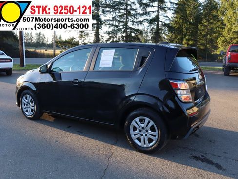 Used 2020 Chevrolet Sonic LT FWD image 7