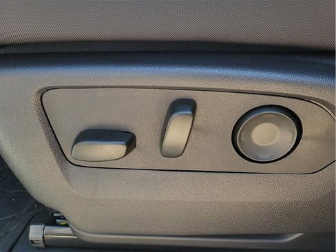 New 2025 GMC Hummer EV 2X image 12