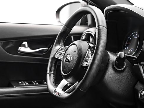 Used 2021 Kia Forte GT-Line image 12