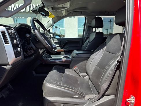 Used 2016 GMC Sierra 2500 SLT w/ Duramax Plus Package AWD/4WD image 9