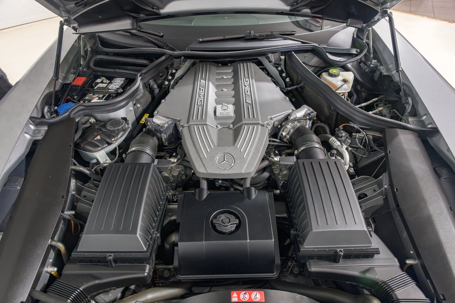 Used 2011 Mercedes-Benz SLS AMG Coupe image 47