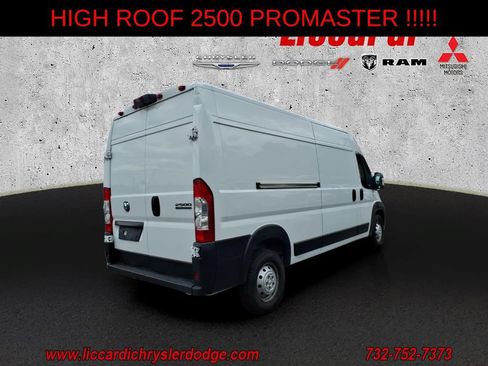 Used 2023 RAM ProMaster 2500 FWD image 4