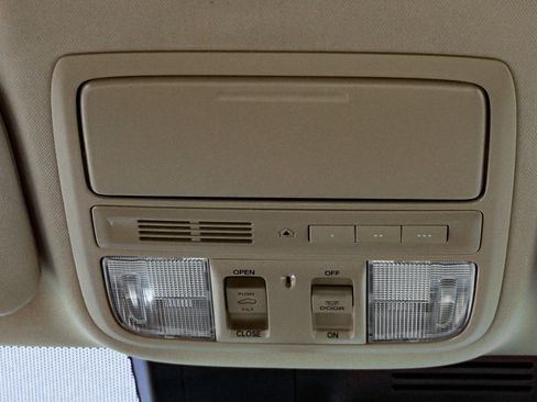 Used 2020 Honda CR-V EX-L image 31