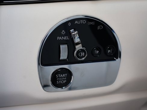 New 2026 Rolls-Royce Cullinan AWD/4WD image 28
