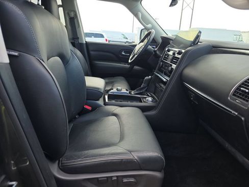 Certified 2024 INFINITI QX80 Luxe AWD/4WD image 5