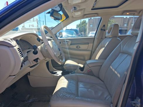 Used 2005 Chevrolet Impala LS w/ LS Sport Appearance Package FWD image 11