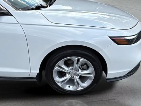 Used 2024 Honda Accord LX image 33