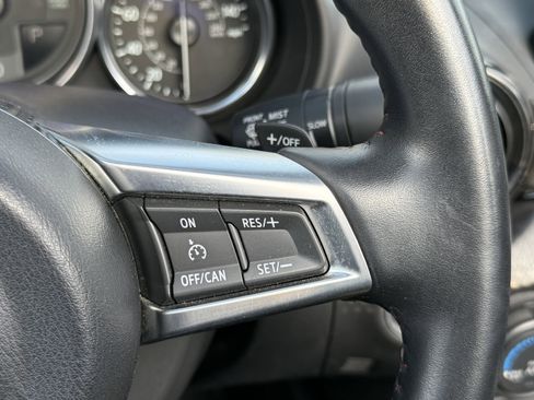 Used 2016 MAZDA MX-5 Miata Club image 19