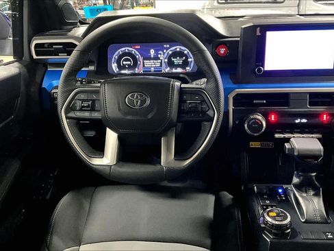Certified 2025 Toyota Tacoma TRD Off-Road w/ TRD Off Road Upgrade Package image 5