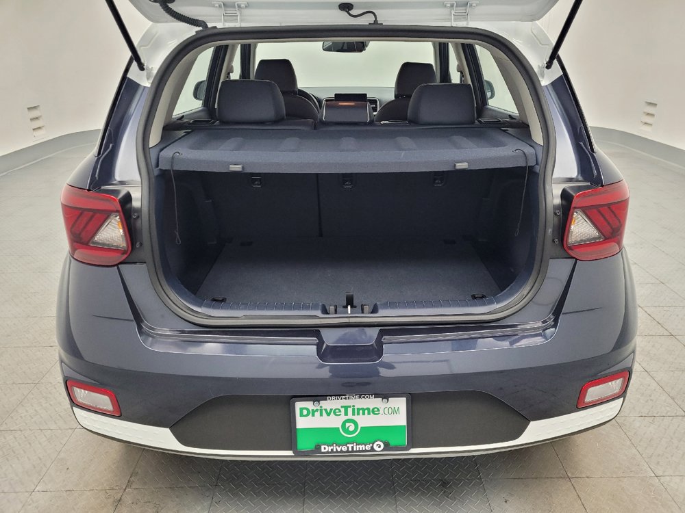 Used 2025 Hyundai Venue Limited FWD image 29