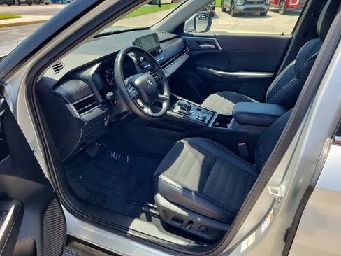 Used 2024 Mitsubishi Outlander SE FWD image 15