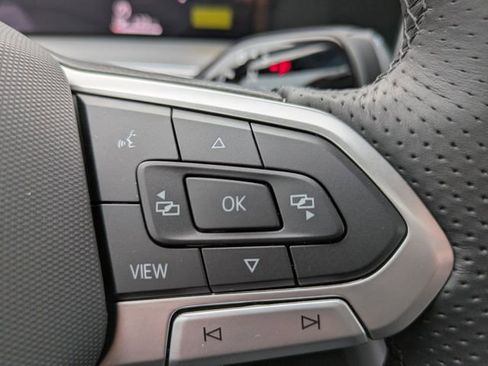 New 2026 Volkswagen Tiguan SE R-Line FWD image 27