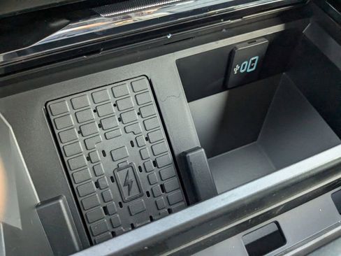 New 2026 Ford F250 Lariat w/ FX4 Off-Road Package image 25