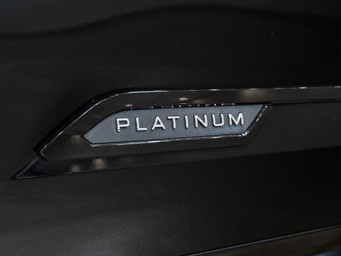 Used 2023 Toyota Tundra Platinum AWD/4WD image 13