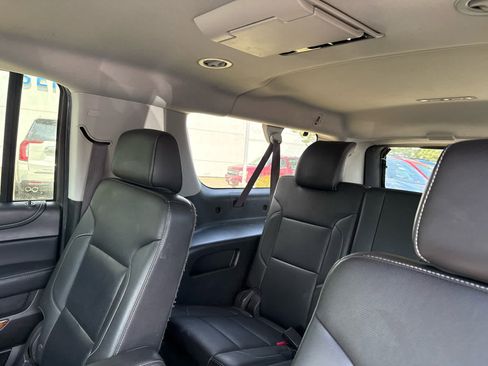Used 2017 Chevrolet Suburban Premier AWD/4WD image 10