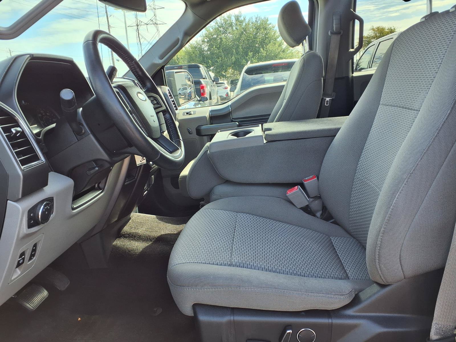 Used 2018 Ford F150 XLT w/ Equipment Group 302A Luxury AWD/4WD image 18