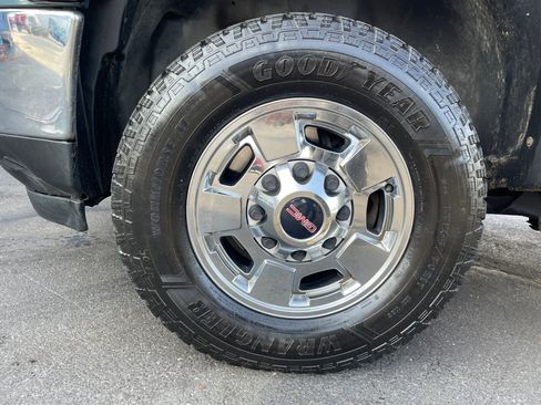 Used 2013 GMC Sierra 2500 SLE w/ SLE Preferred Package image 21