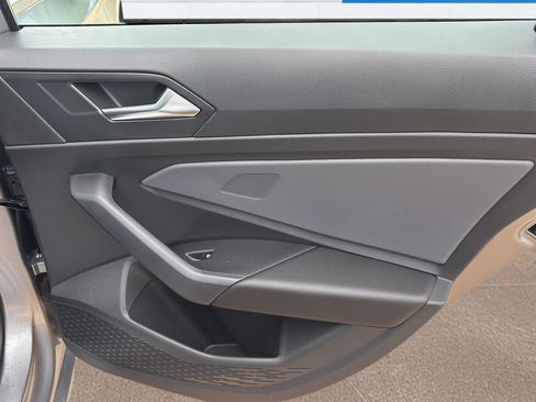 New 2026 Volkswagen Jetta SE FWD image 12