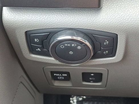Used 2019 Ford F150 XLT w/ Equipment Group 302A Luxury AWD/4WD image 23