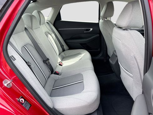 Used 2021 Hyundai Sonata SE image 24