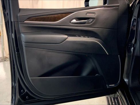 Used 2023 Cadillac Escalade Sport Platinum image 21