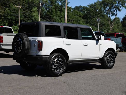 Used 2022 Ford Bronco Outer Banks AWD/4WD image 5