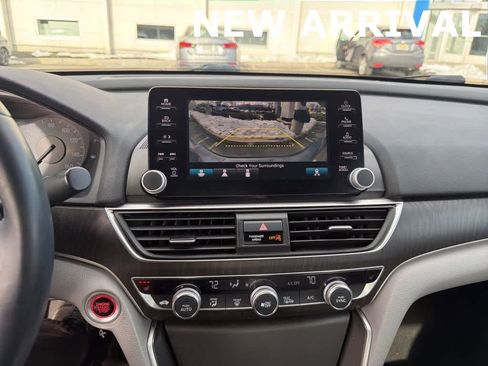 Used 2018 Honda Accord EX-L image 6