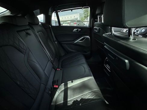 Used 2021 BMW X6 M50i w/ Premium Package image 8