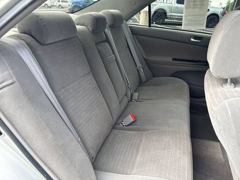 Used 2006 Toyota Camry LE FWD image 14