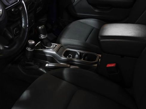 Used 2020 Jeep Wrangler Unlimited Sport S image 26
