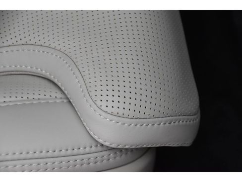 Certified 2025 Volvo S90 B6 Ultra image 33