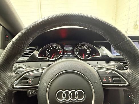 Used 2013 Audi RS 5 Coupe w/ Audi MMI Navigation Plus Pkg AWD/4WD image 36
