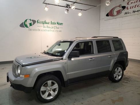 Used 2017 Jeep Patriot Sport w/ Power Value Group image 3