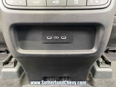 Used 2025 Honda Pilot Touring image 48