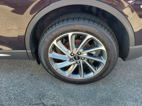 Certified 2023 Lincoln Corsair AWD w/ Equipment Group 101A image 10