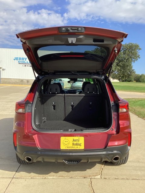 Used 2023 Chevrolet TrailBlazer RS FWD image 5
