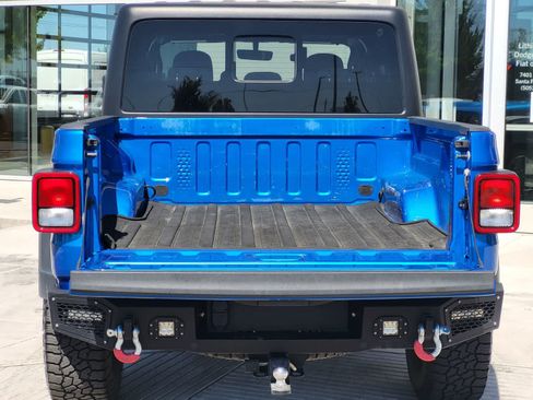Used 2023 Jeep Gladiator Rubicon w/ Trailer Tow Package AWD/4WD image 26