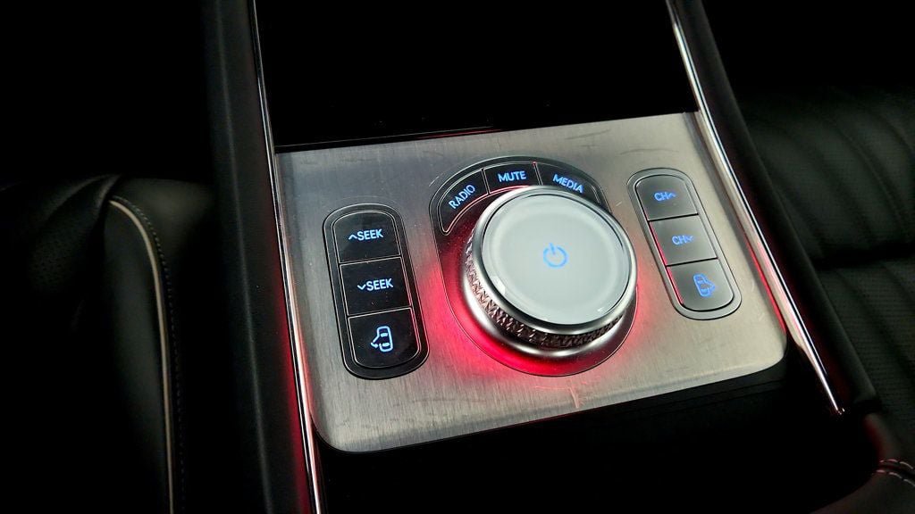 Used 2023 Genesis G90 3.5T AWD/4WD image 25