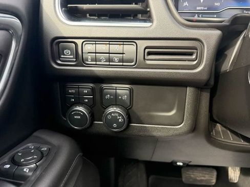 Used 2023 Chevrolet Tahoe Z71 w/ Luxury Package image 14