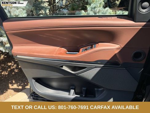 Used 2025 Lincoln Navigator Reserve AWD/4WD image 19