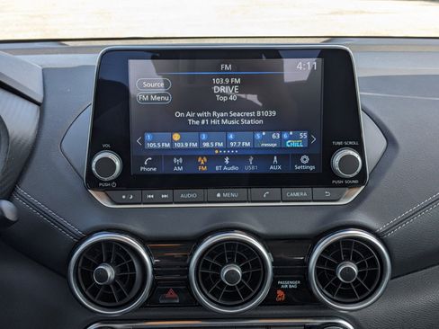 Used 2023 Nissan Sentra SV image 17