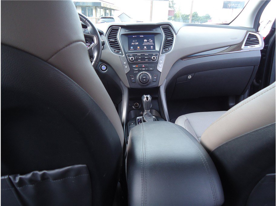 Used 2017 Hyundai Santa Fe Sport AWD/4WD image 22