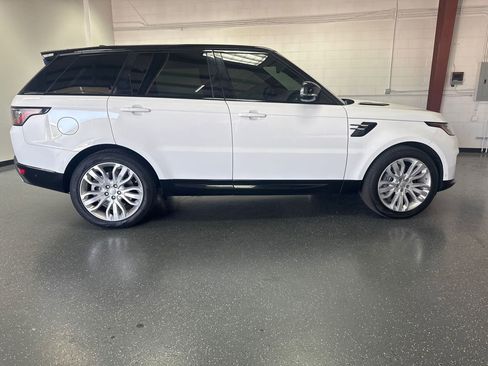 Used 2018 Land Rover Range Rover Sport Supercharged image 3
