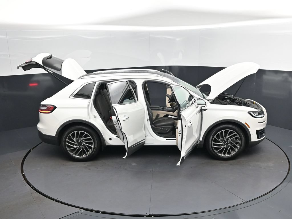 Used 2020 Lincoln Nautilus Reserve w/ Equipment Group 201A FWD image 50