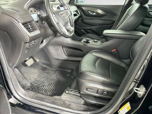 Used 2024 GMC Terrain SLT AWD/4WD image 9