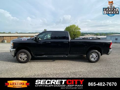 Used 2024 RAM 3500 Tradesman w/ Chrome Appearance Group AWD/4WD image 10