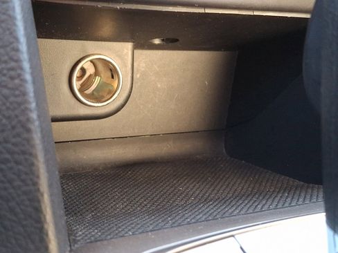 Used 2012 Subaru Outback 3.6R Limited w/ Moonroof Pkg image 23