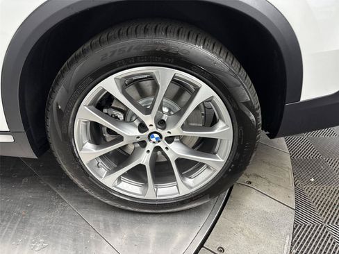 New 2026 BMW X5 xDrive50e AWD/4WD image 27