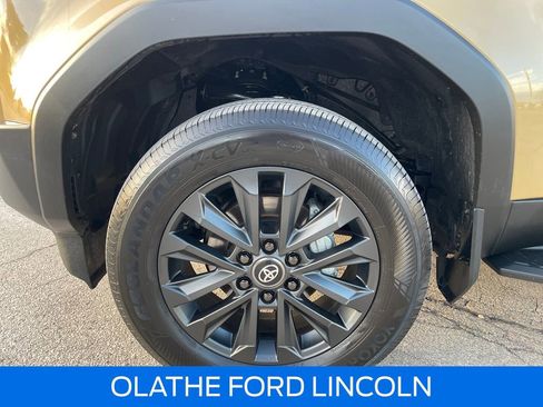 Used 2025 Toyota Land Cruiser image 27