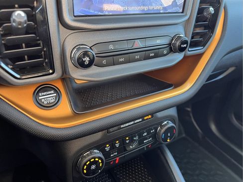 Used 2023 Ford Bronco Sport Badlands image 19